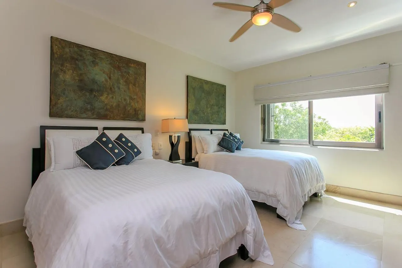 Apartment 3-Level Condo With A Private Balcony & Rooftop Lounge Playa del Carmen Mexico
